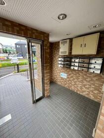 15/16 エントランス