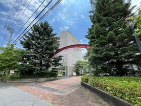 16/17 エントランス