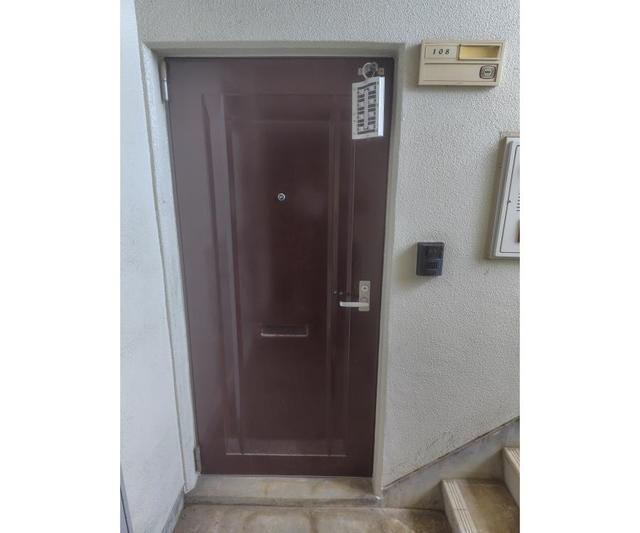 14/30 玄関