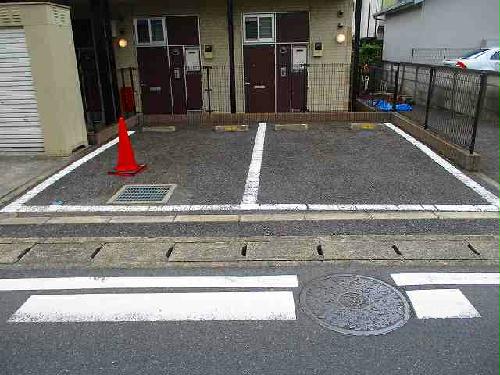 14/15 駐車場