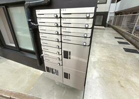 16/25 エントランス