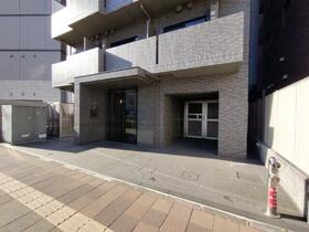 4/4 エントランス