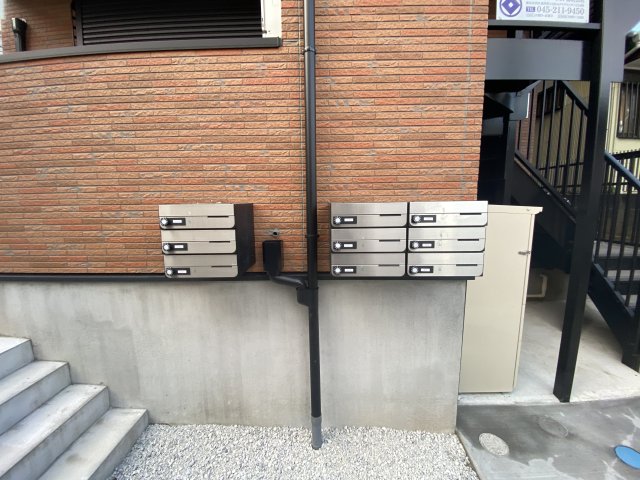 2/2 エントランス