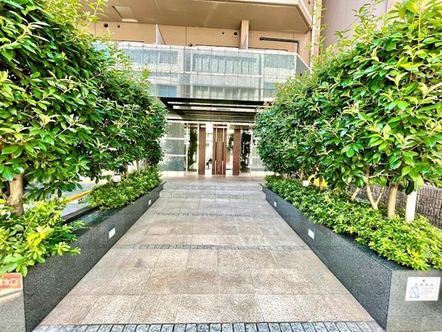 17/18 エントランス