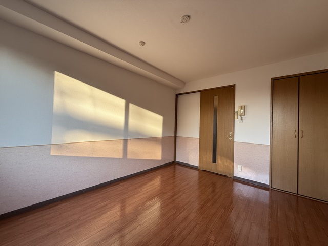 13/29 リビング/ダイニング