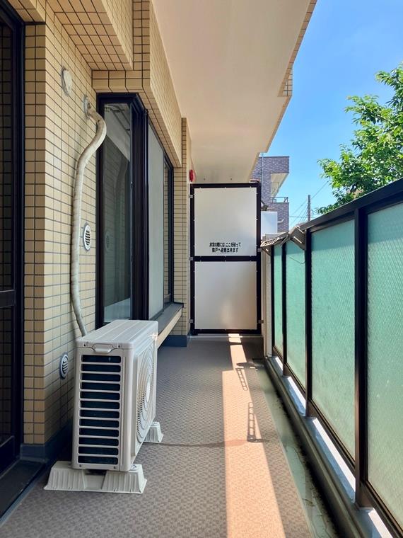 13/18 バルコニー