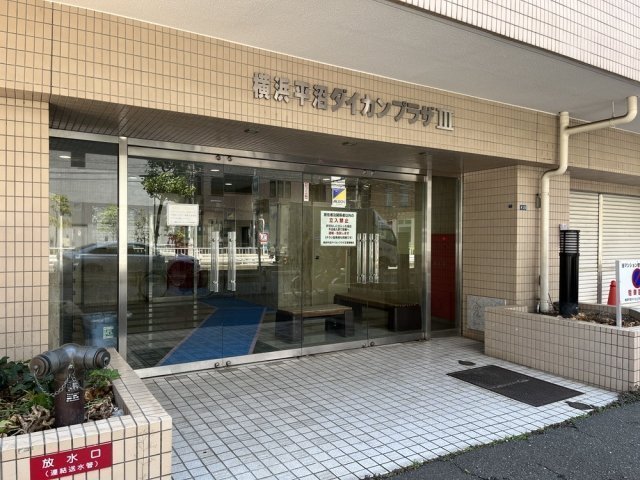 13/19 エントランス