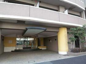 2/2 エントランス