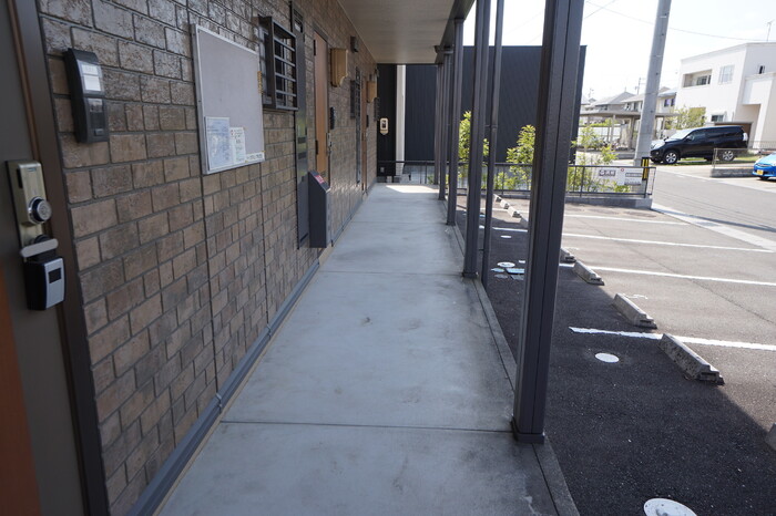 19/21 エントランス