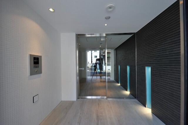 2/3 エントランス