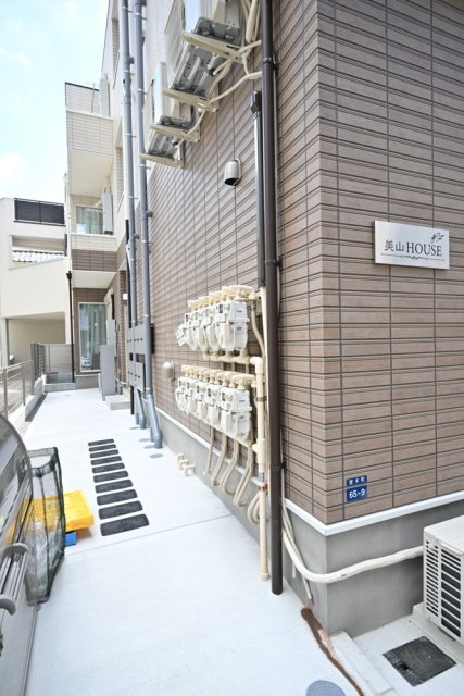 14/16 エントランス