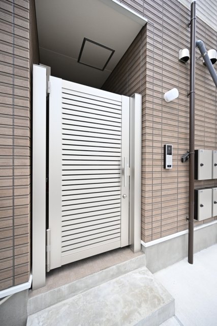 3/4 エントランス