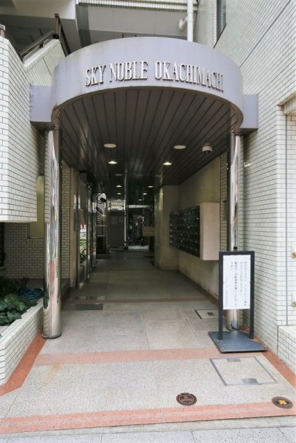 2/2 エントランス