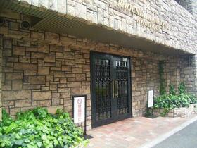 14/15 エントランス