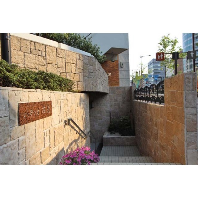 15/18 エントランス