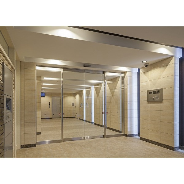 3/4 エントランス