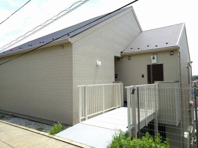 15/18 エントランス