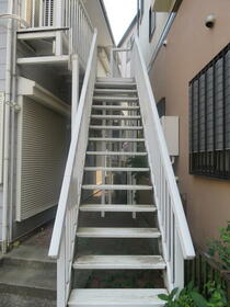 13/13 エントランス