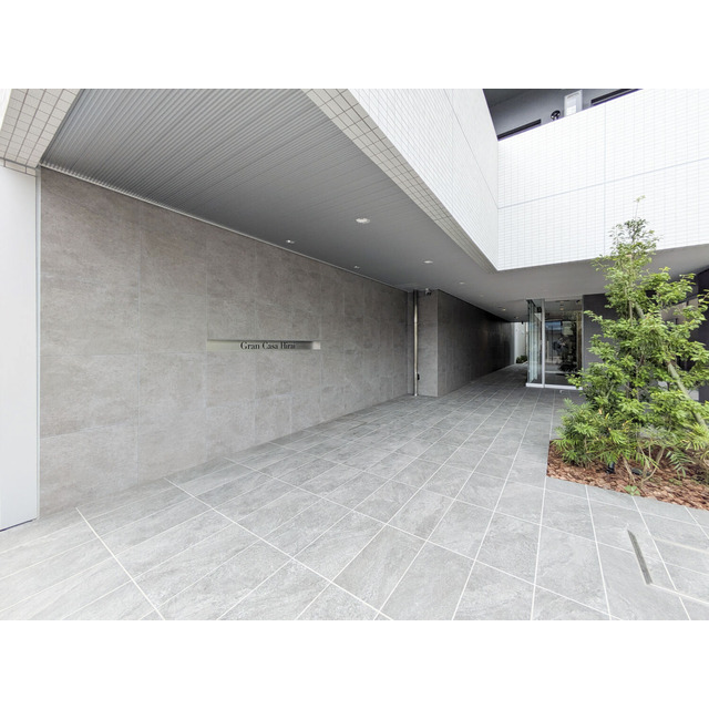 17/22 エントランス