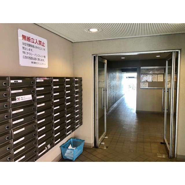 22/30 エントランス