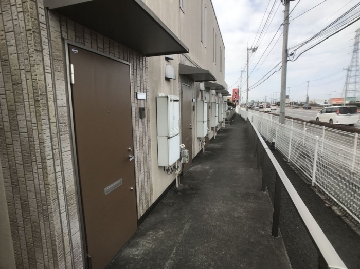 19/28 エントランス