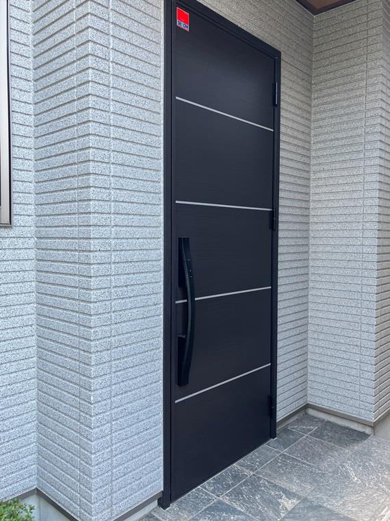 18/19 エントランス