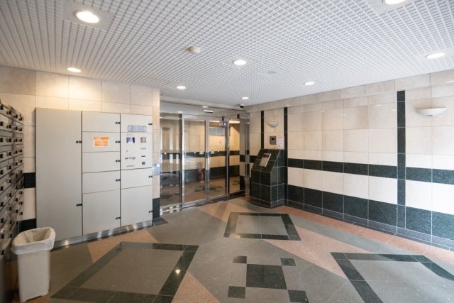 24/29 エントランス