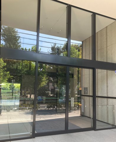 2/2 エントランス