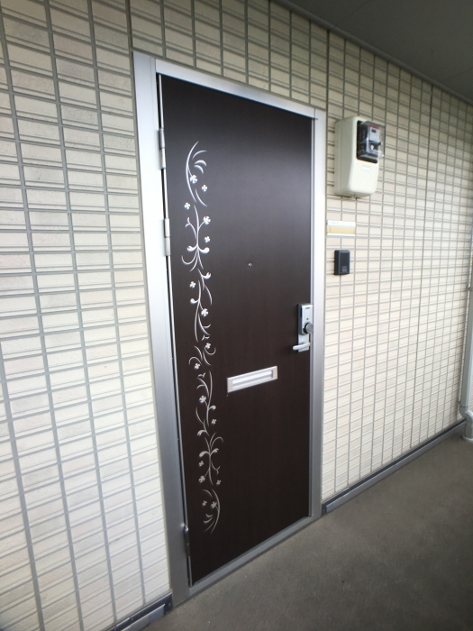 21/27 エントランス