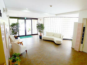 2/3 エントランス