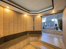 15/16 エントランス