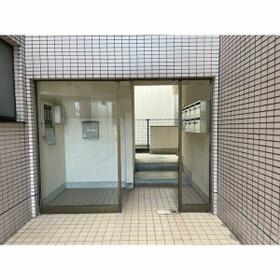 14/17 エントランス