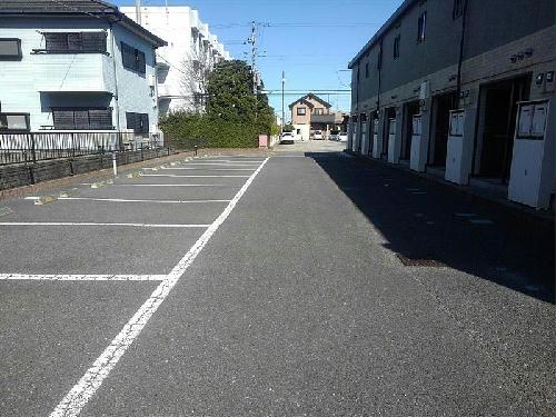 14/16 駐車場
