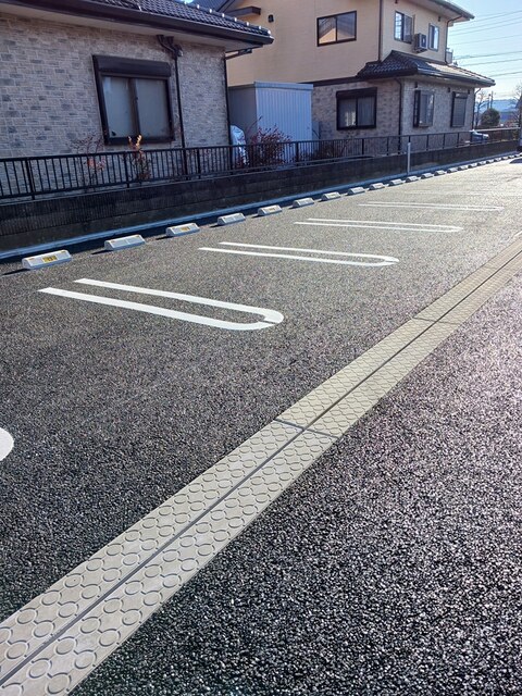 14/20 駐車場