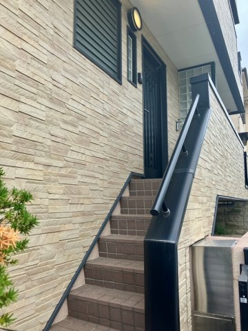 18/19 エントランス