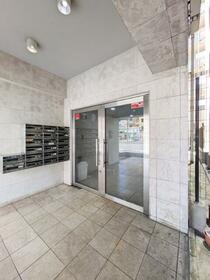 2/3 エントランス