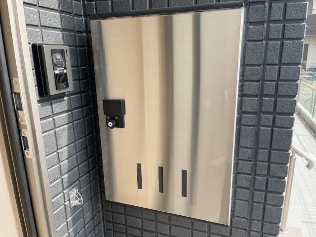 21/30 エントランス