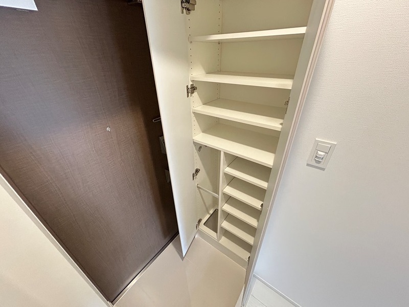 16/26 エントランス