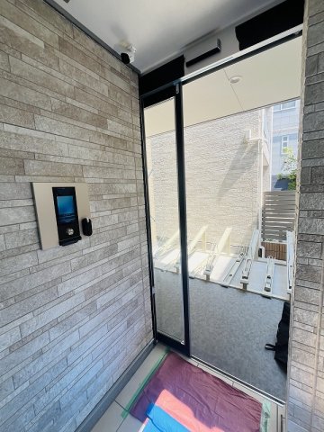 15/19 エントランス