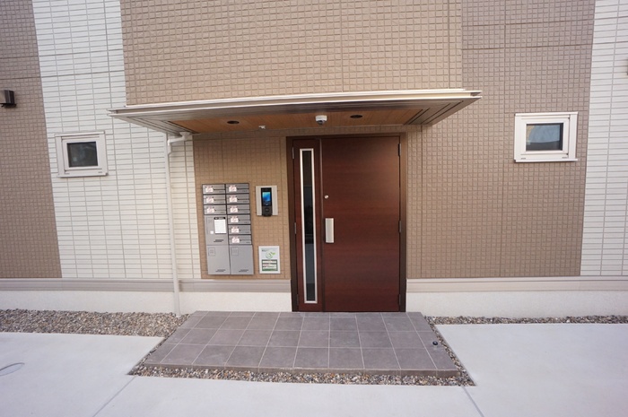 19/22 エントランス