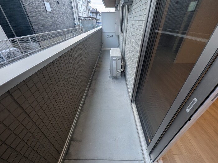 13/22 バルコニー