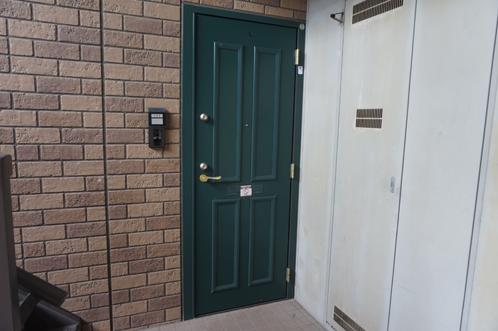 18/21 エントランス