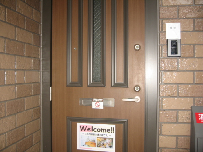 2/3 エントランス