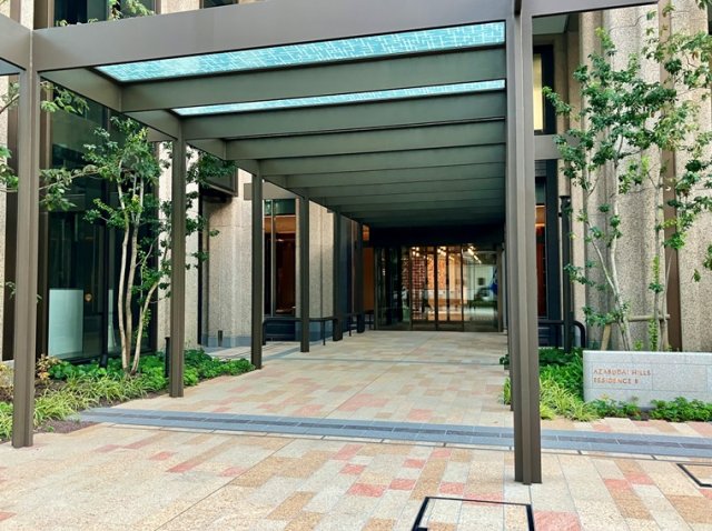 2/2 エントランス