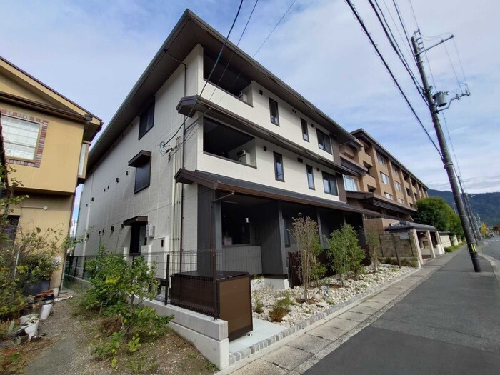 ＧＲＡＭＭ岩倉の外観