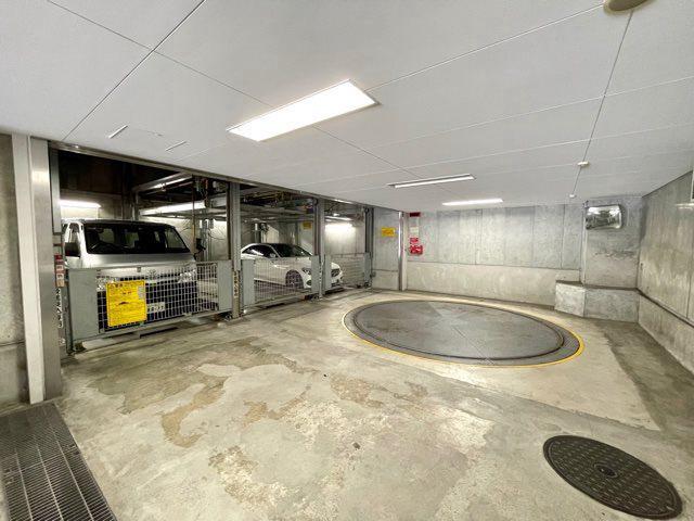 18/23 駐車場