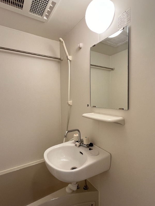 15/20 浴室