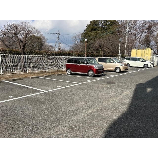 2/7 駐車場