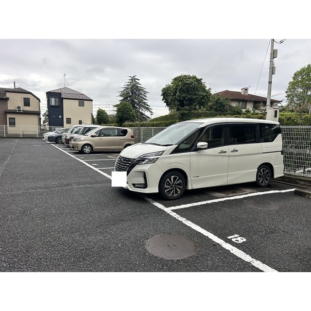 3/7 駐車場