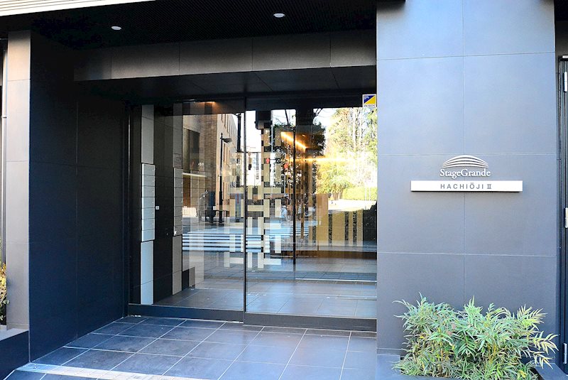 15/16 エントランス